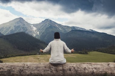 Alur Pelan untuk Hari yang Lebih Stabil